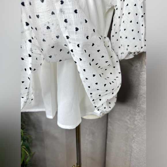 NWT English Factory Contrasting Heart Dotted Puff Sleeve Peplum Top White Sz S - Picture 8 of 13